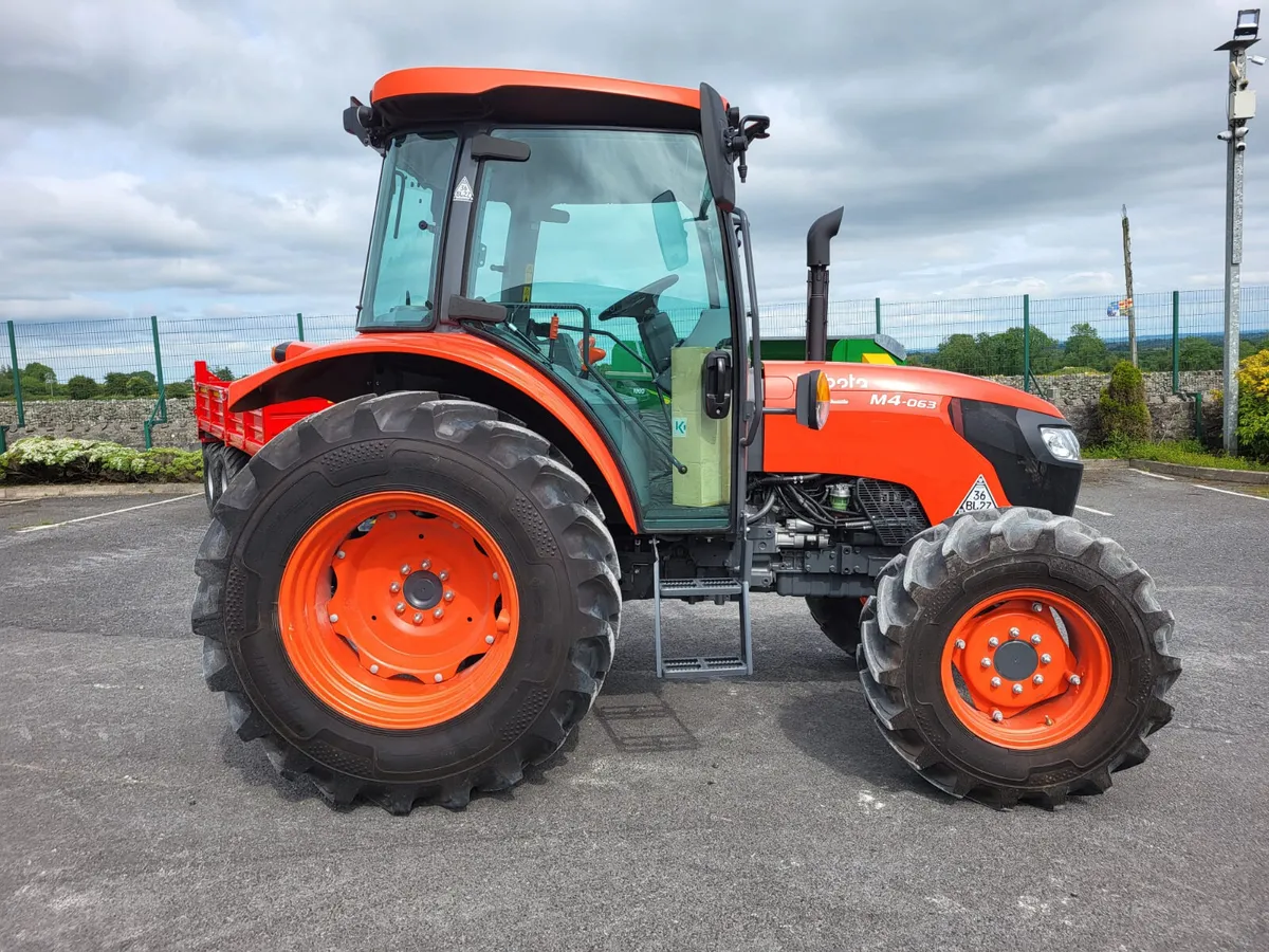 New Kubota M4-063 Tractor - Image 2
