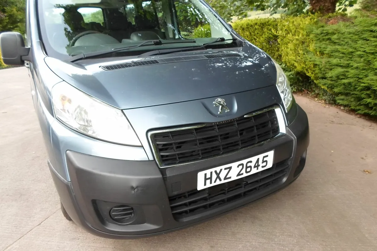 Peugeot Expert AUTO - Image 2