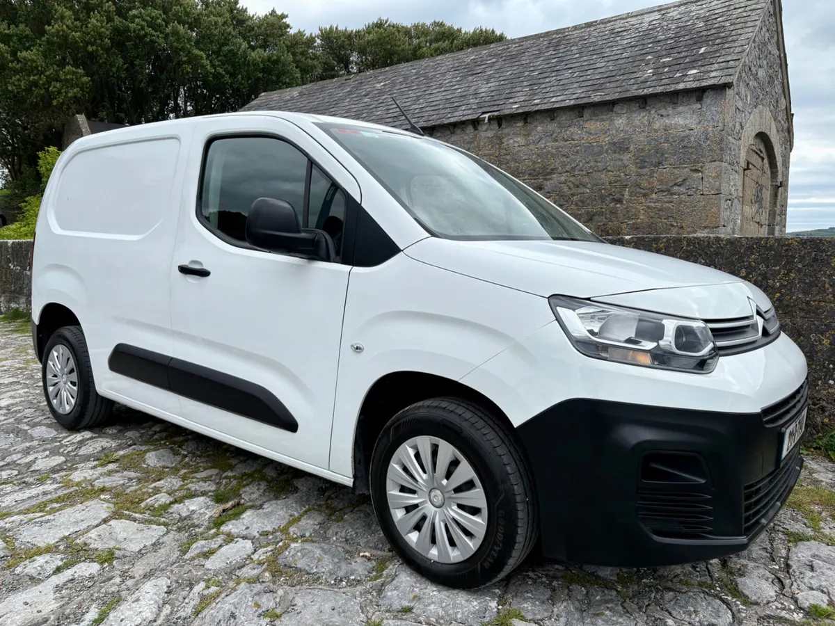 2021 Citroen Berlingo  1.5 CDTI - Image 1