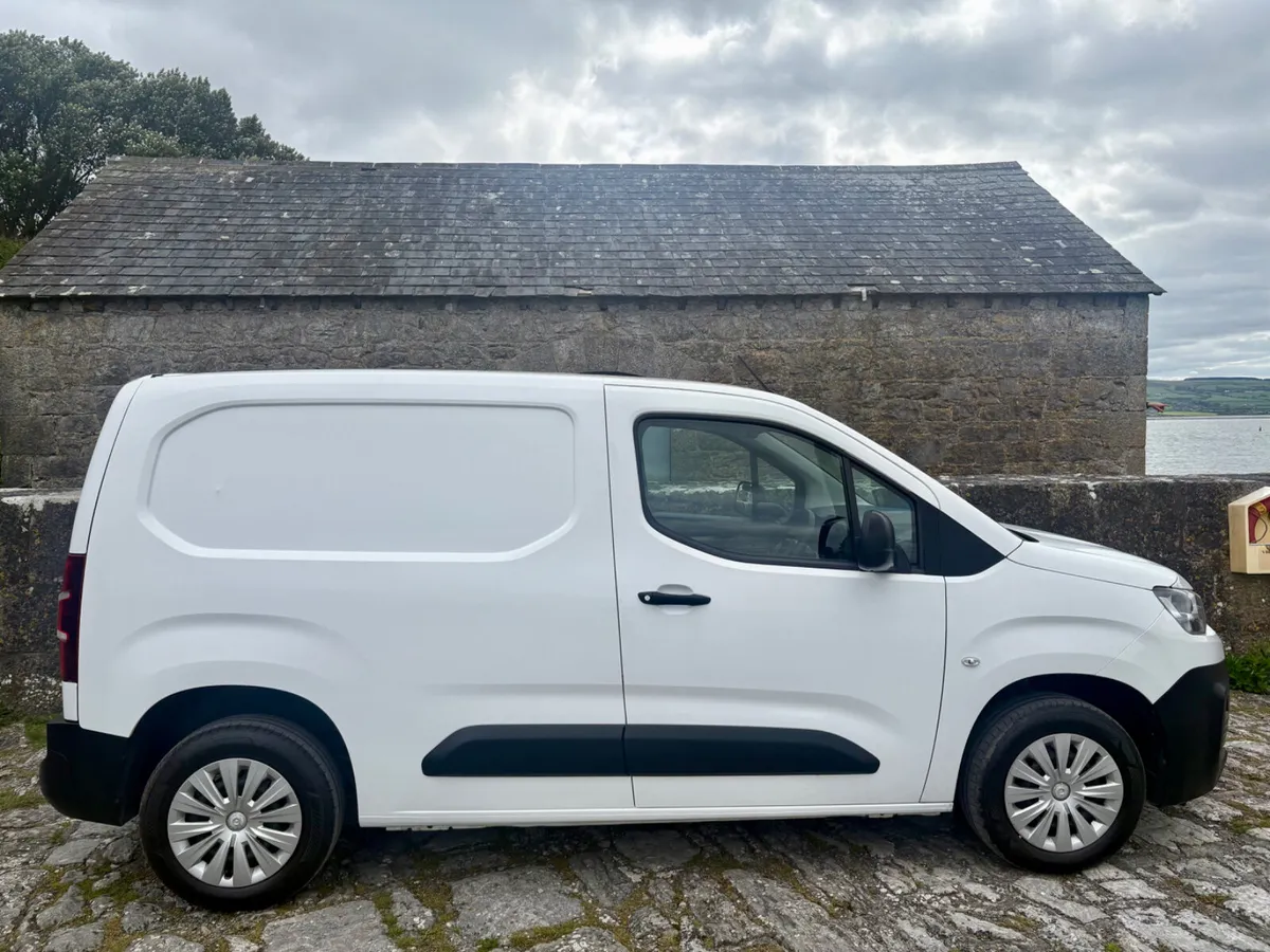 2021 Citroen Berlingo  1.5 CDTI - Image 3