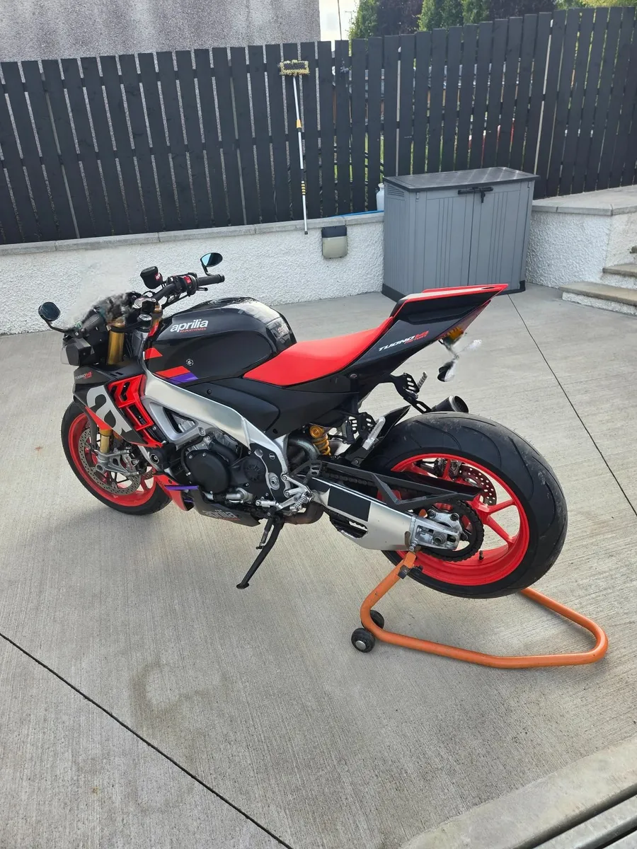 Aprilia Tuono 2021 - Image 3