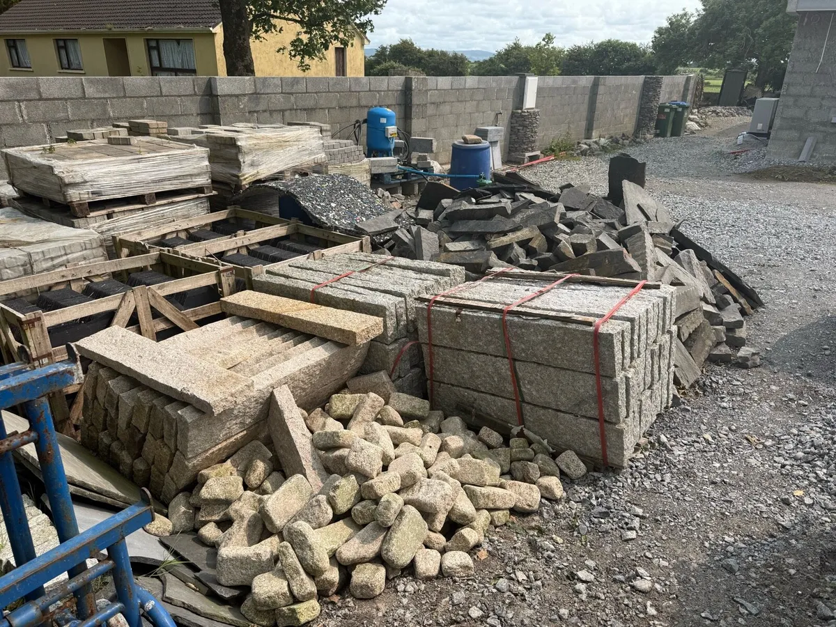 Yard clearance with all kinds of building material - Image 4