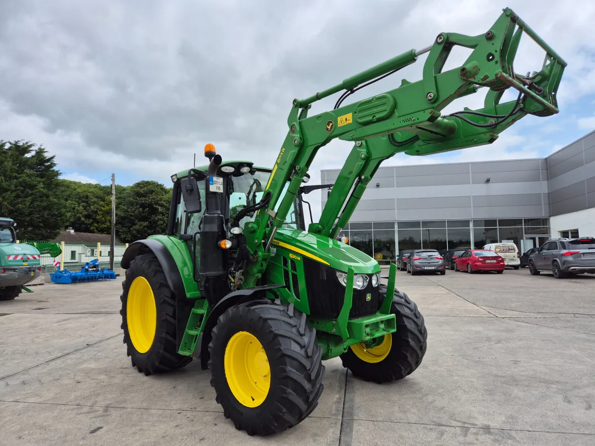 John Deere 6120M 2022 - Image 1