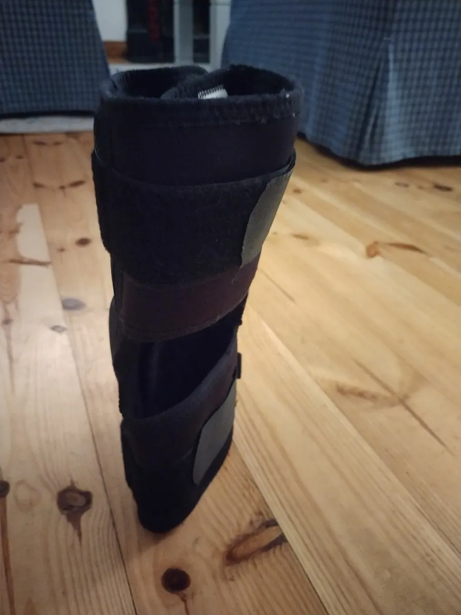 Knee Brace - Image 1