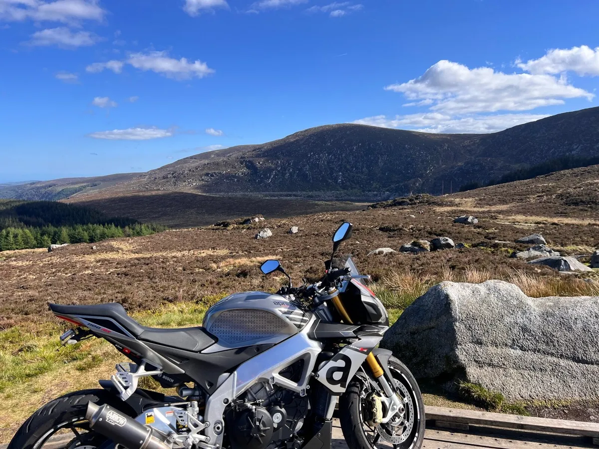 Aprilia tuono v4 2018 - Image 3