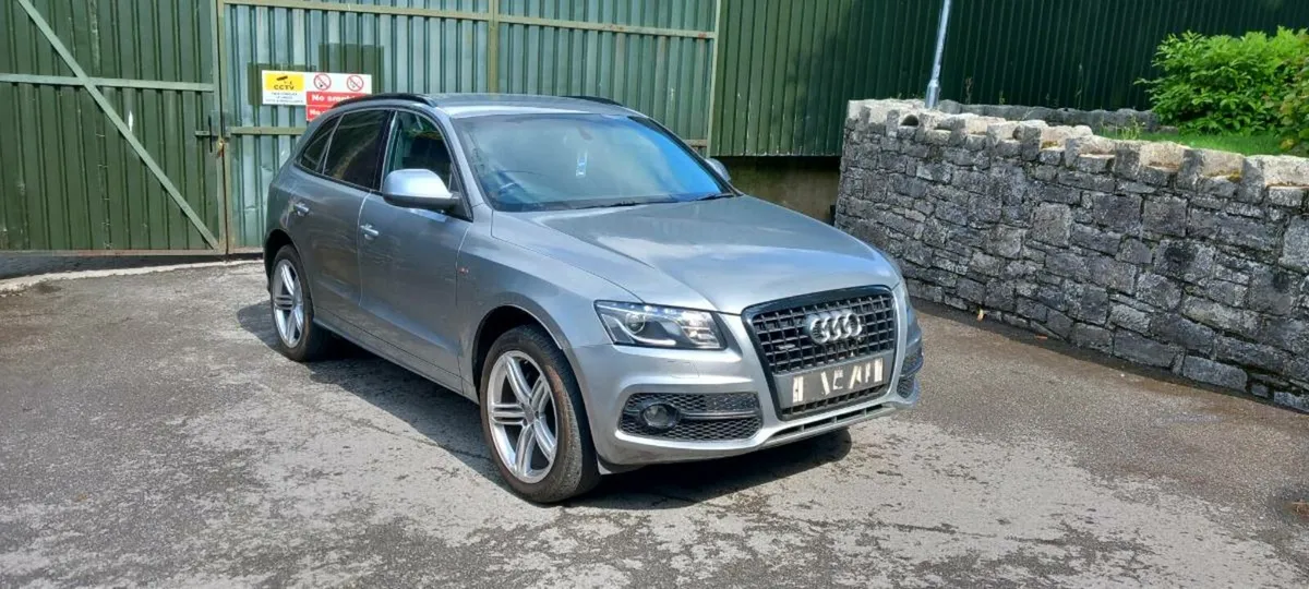 2012 Audi Q5 S-line Black Edition  ♻️ FOR PARTS ♻️ - Image 1