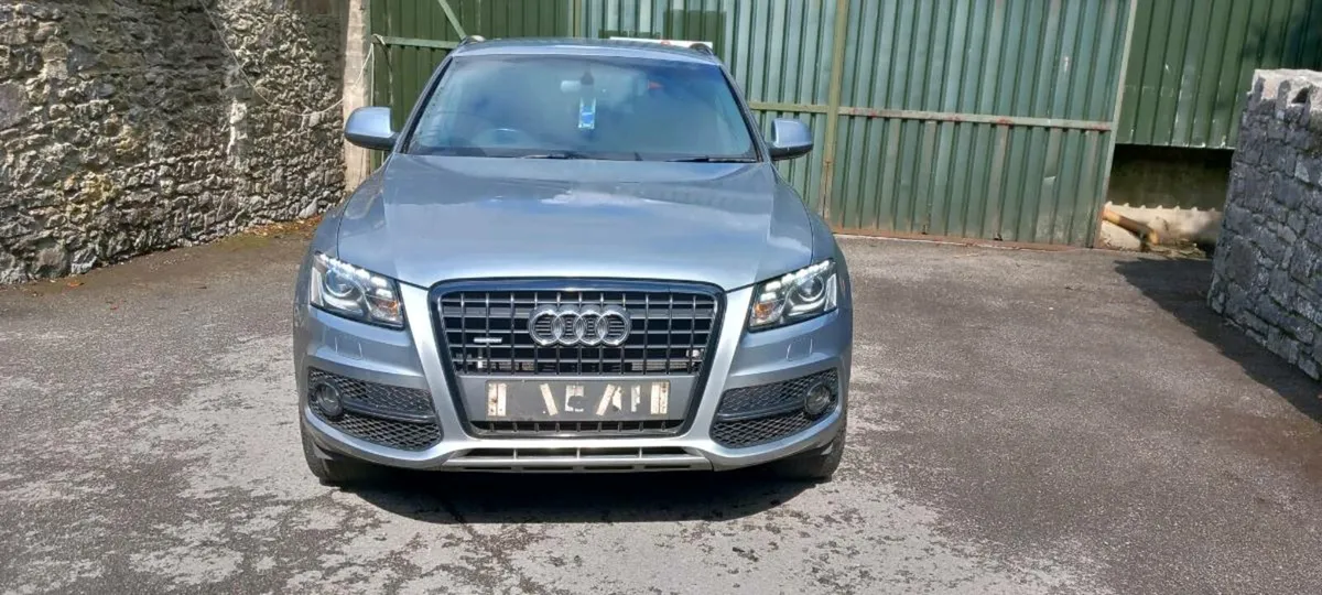 2012 Audi Q5 S-line Black Edition  ♻️ FOR PARTS ♻️ - Image 2