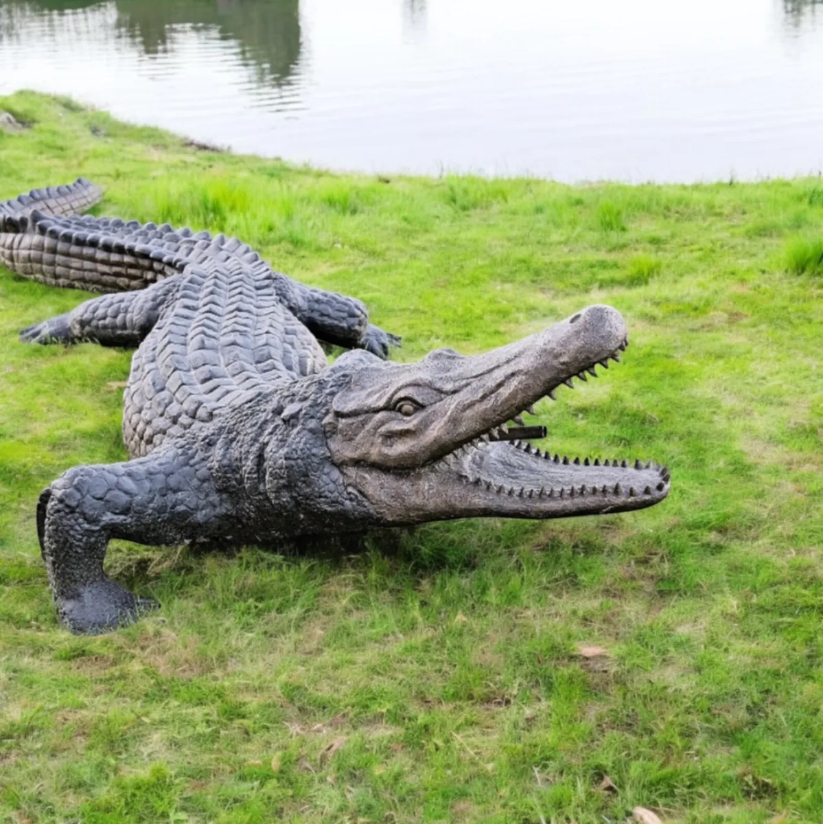 Bronze 3 meter crocodile sculpture - Image 2