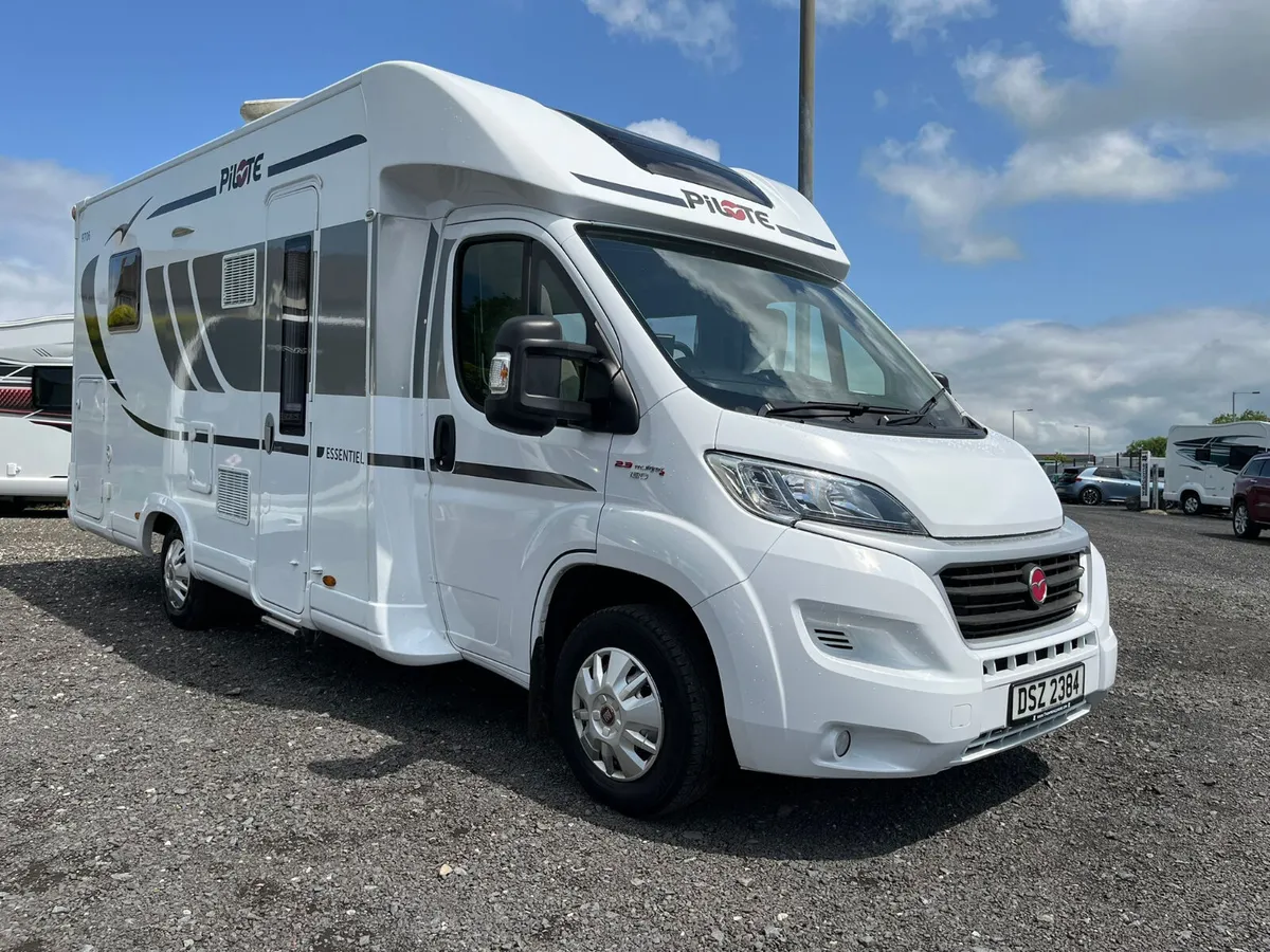 Pilote Essentiel P706 - Image 1