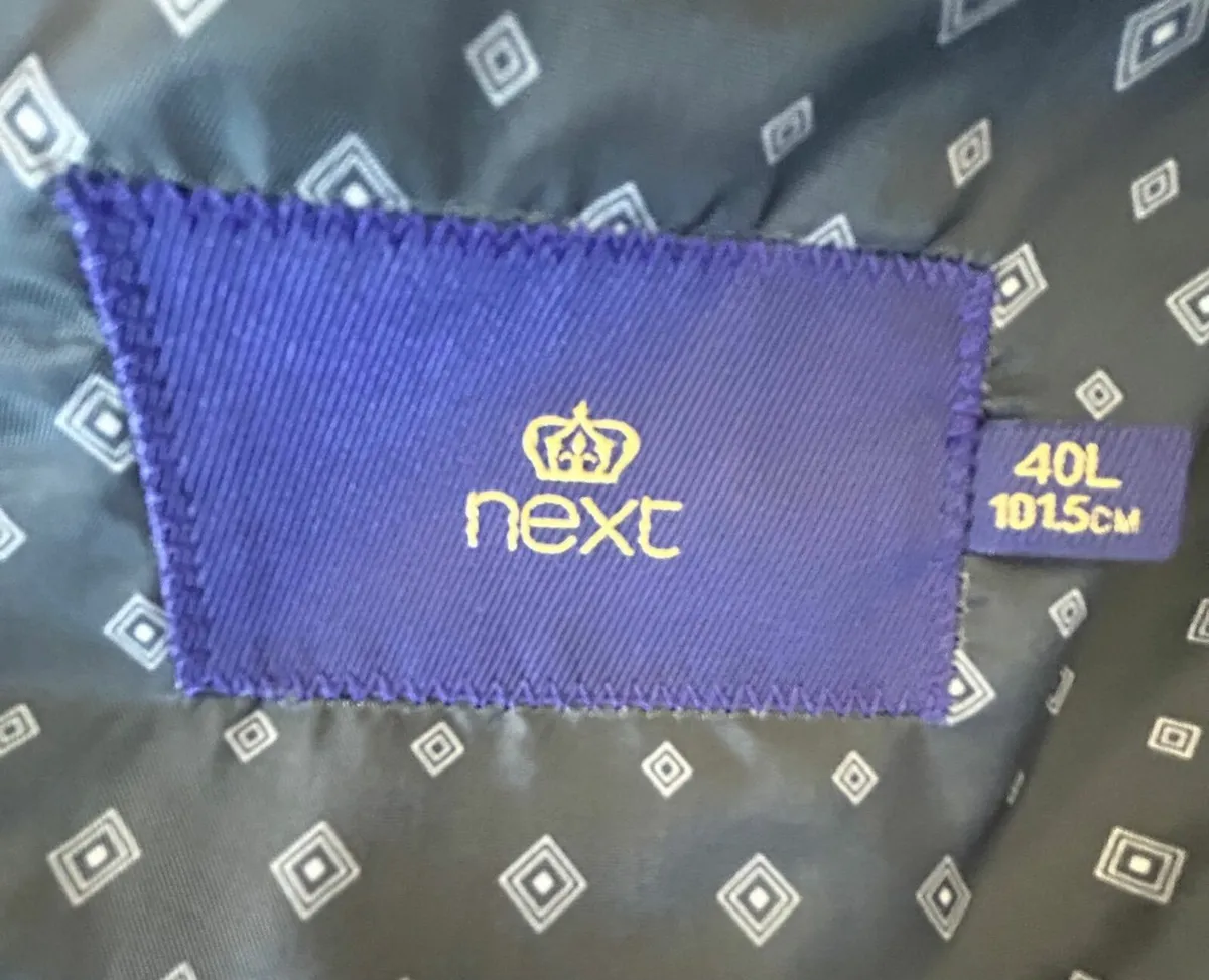 Men’s Next Navy Blue Next 3-Piece Suit, M, MINT! - Image 3