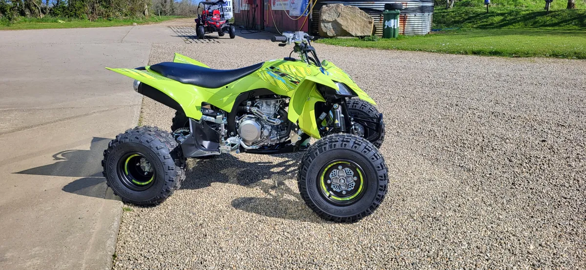 NEW 2025 YAMAHA YFZ450R SPECIAL EDITION - Image 3