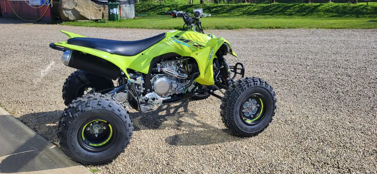 NEW 2025 YAMAHA YFZ450R SPECIAL EDITION - Image 4