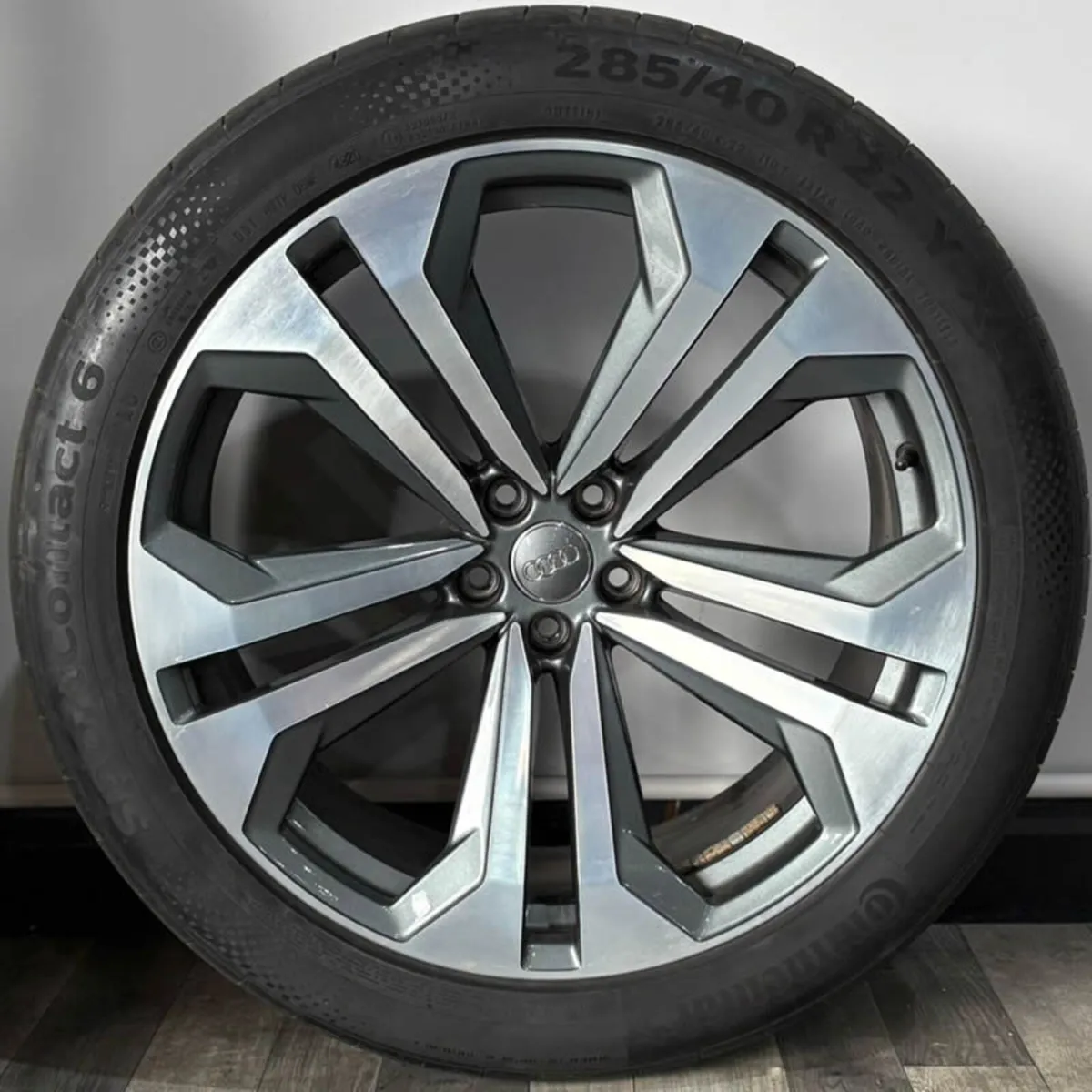 22" Genuine AUDI Q8 SQ Alloy Wheels & Continentals - Image 2