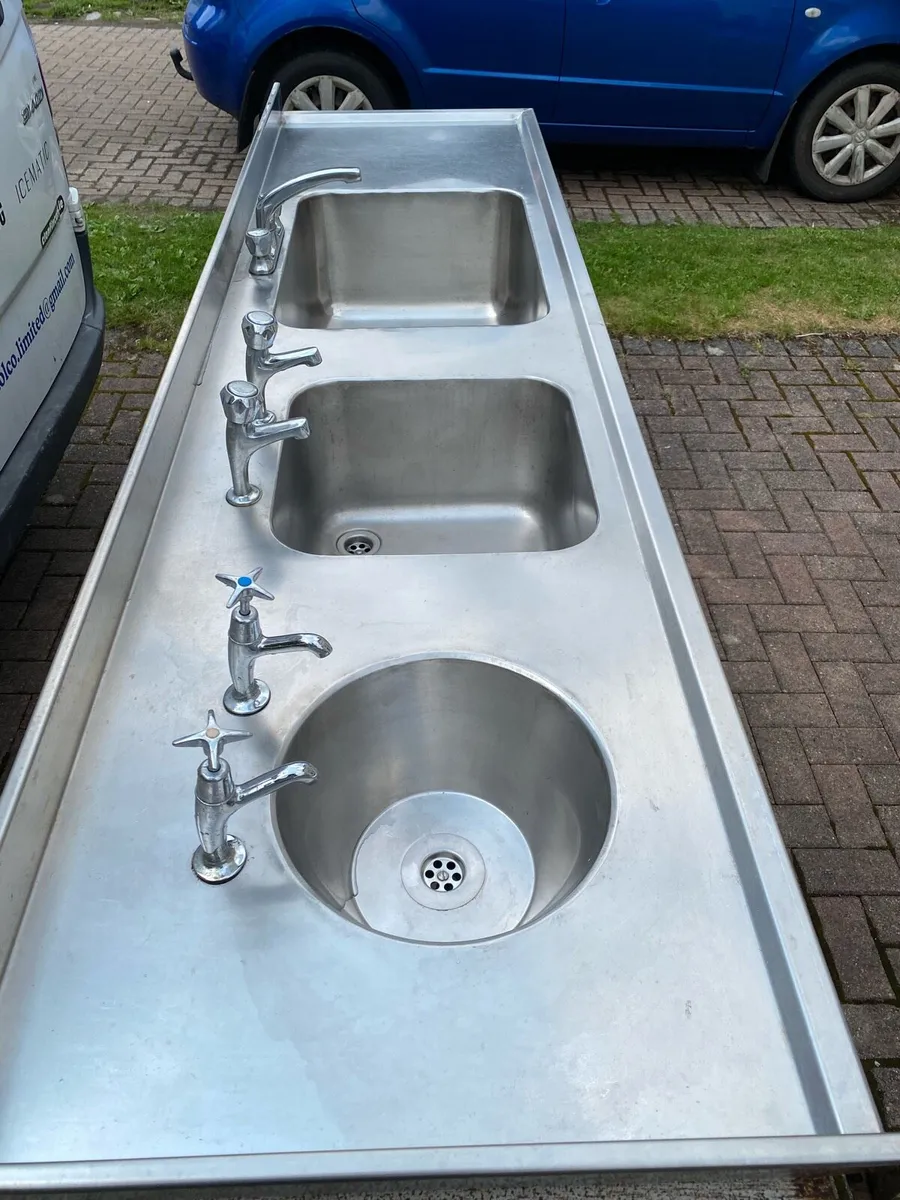 3 bowl stainless steel sink - Image 3