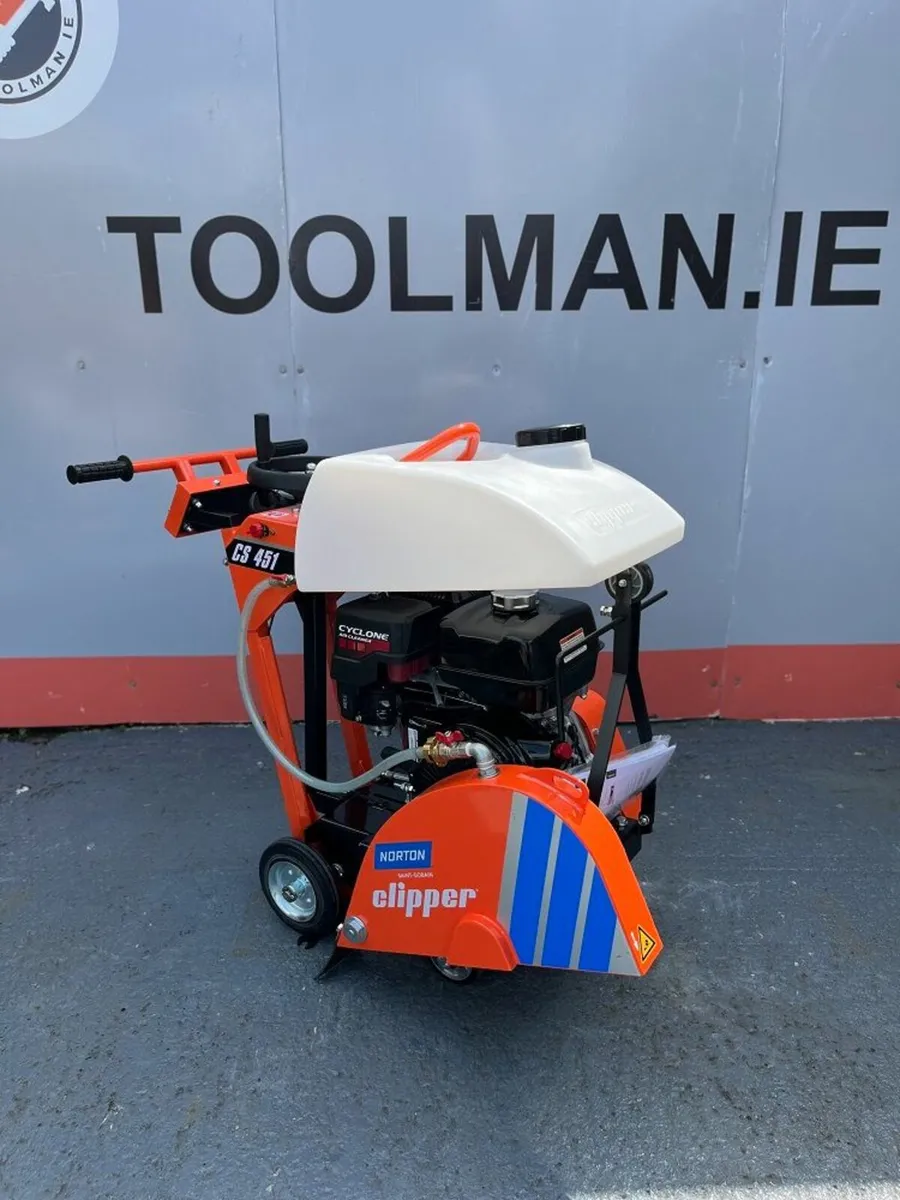 Norton Clipper Road Saw & Consaws - Image 1