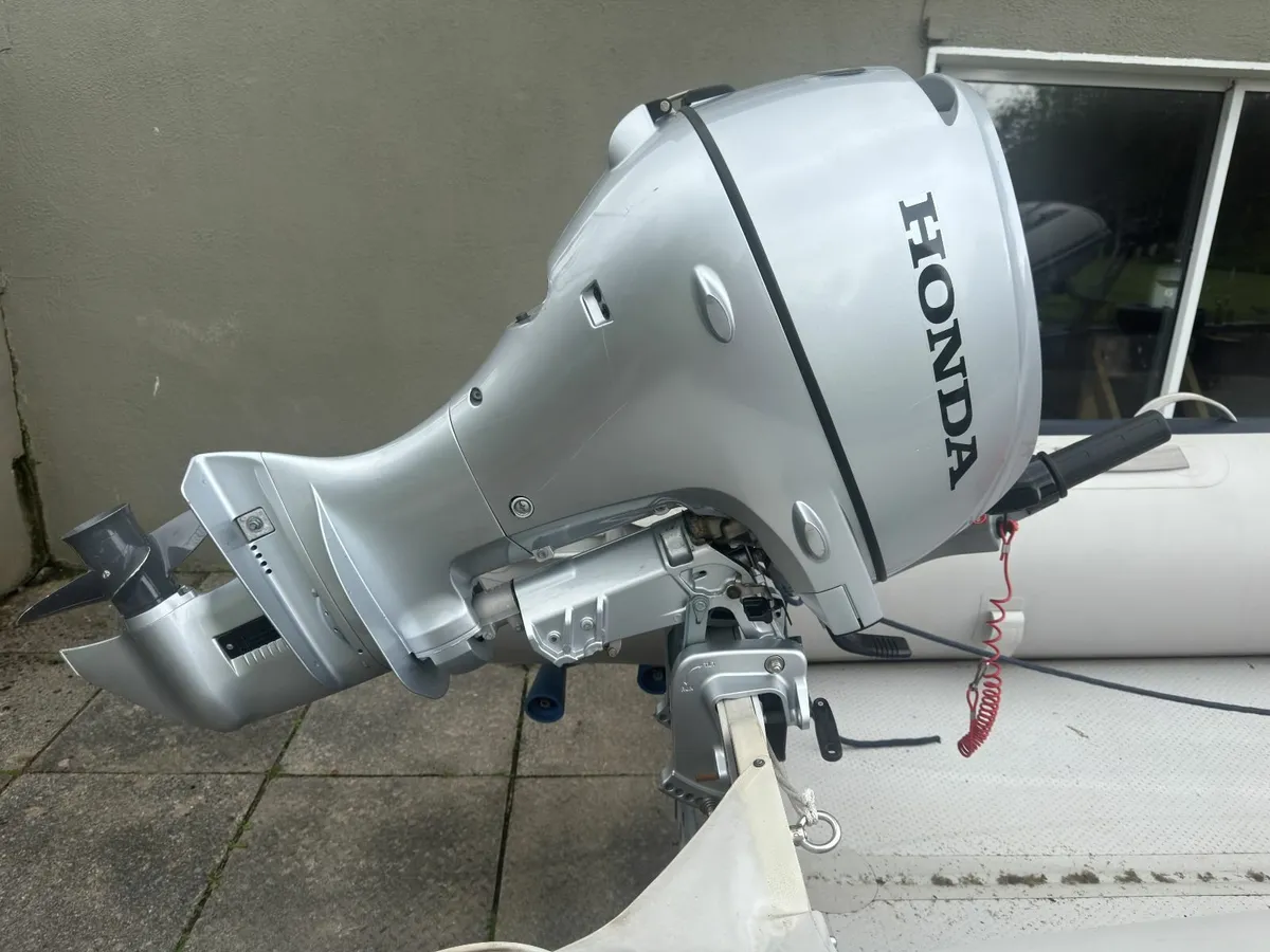 Honda BF 20 Outboard & RIB/SIB Trailer - Image 1