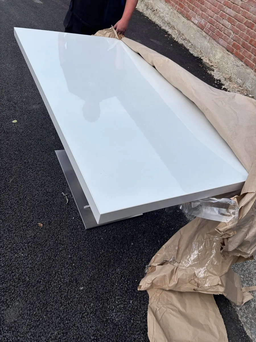 Canteen table - Image 4