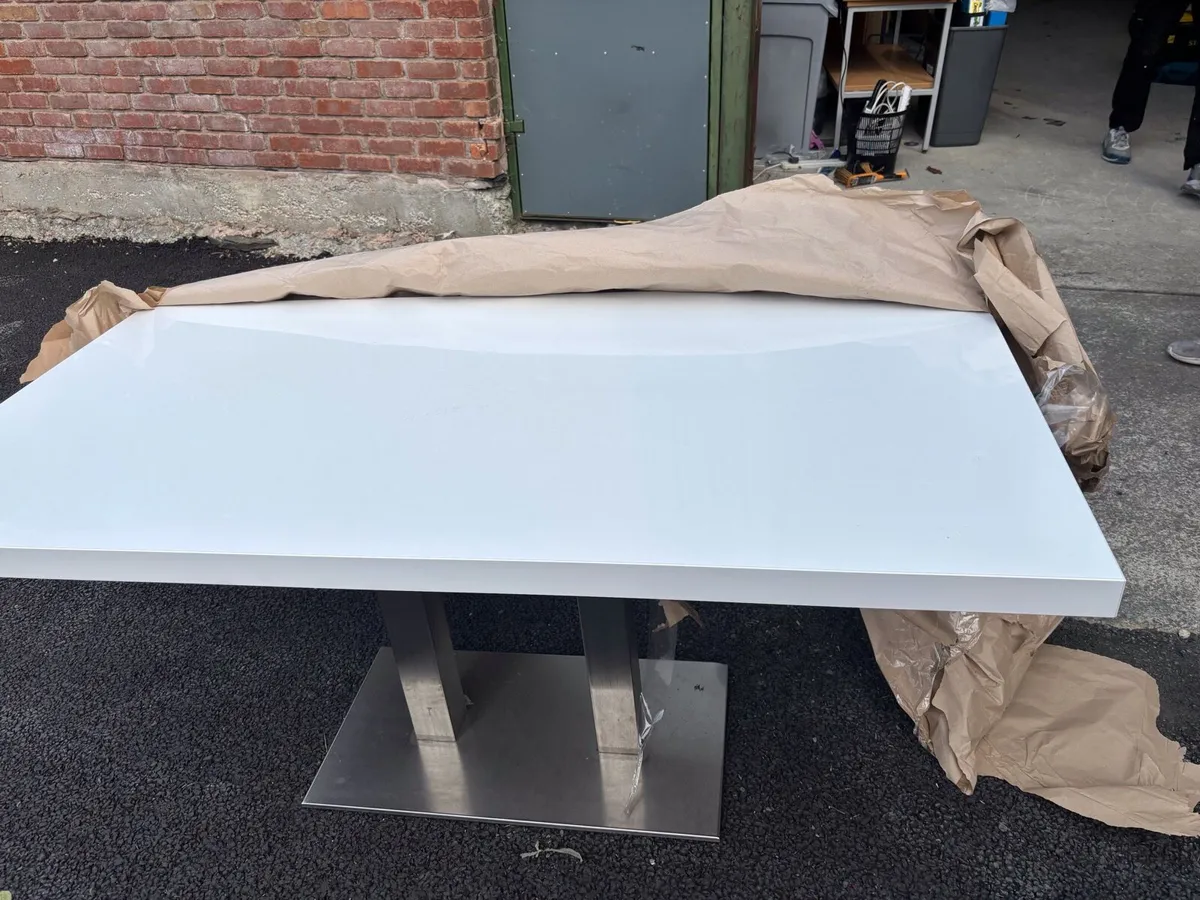 Canteen table - Image 3