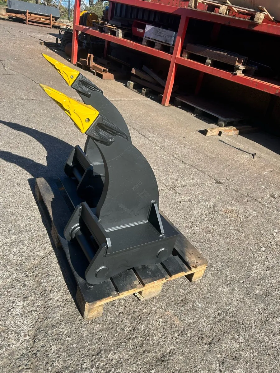 13ton/65mm pin ripper teeth - Image 1