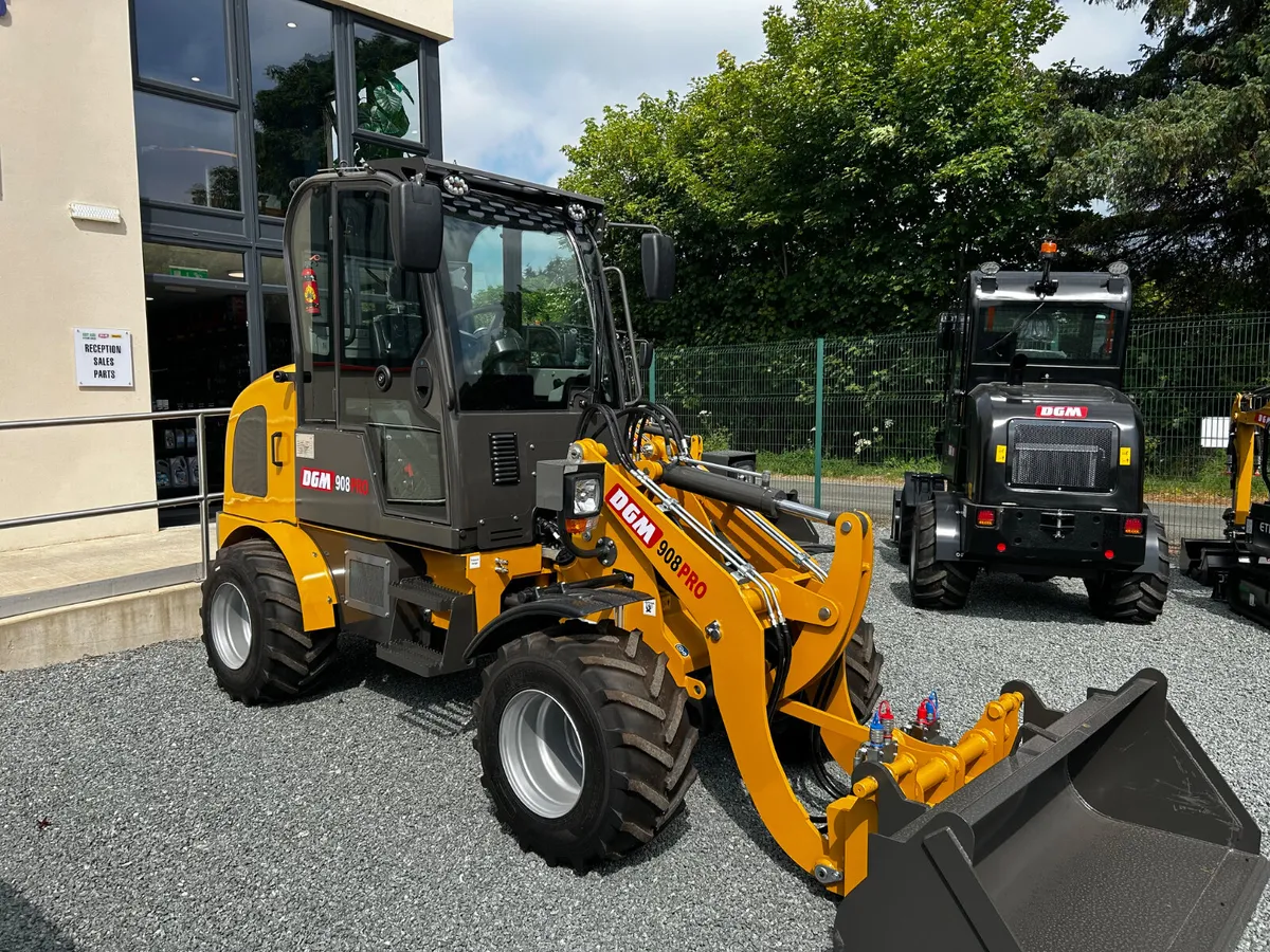 DGM loaders in Stock - Image 4