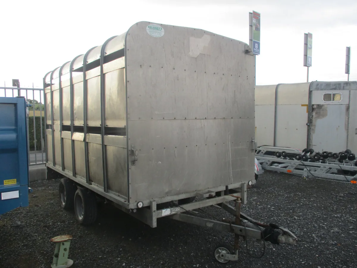 Ivor Williams 12ft livestock trailer - Image 2