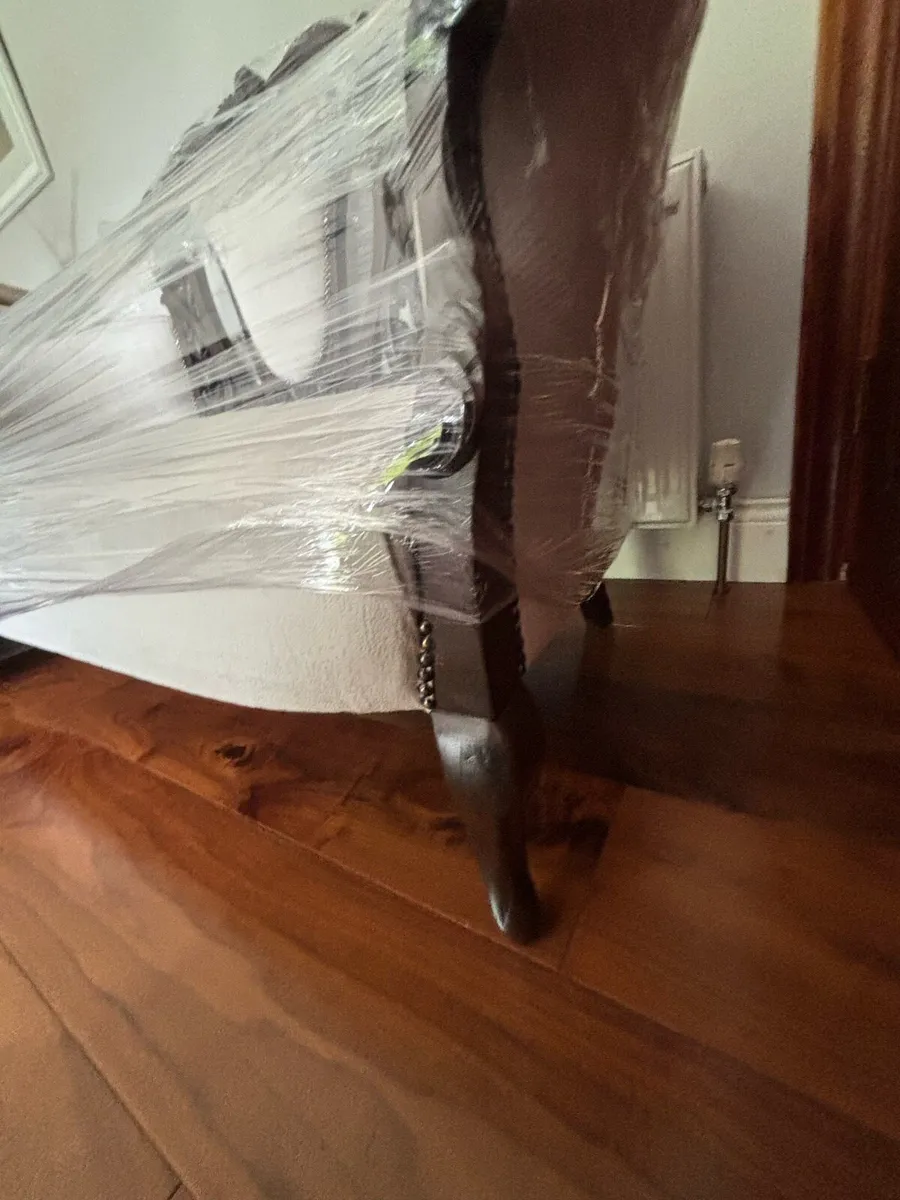 Beautiful Antique Carved Mahogany Settee - Image 3