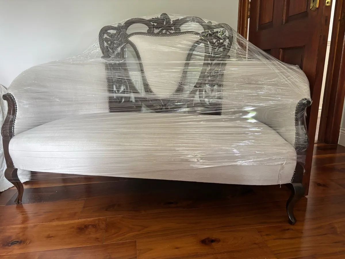 Beautiful Antique Carved Mahogany Settee - Image 4