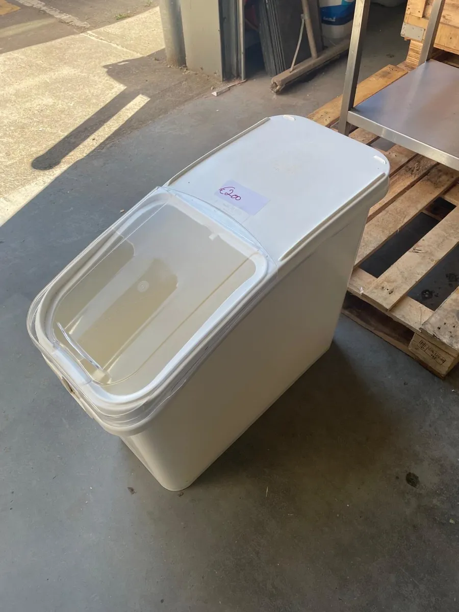 Clearance sale. Chipper/ restaurant equipment - Image 2