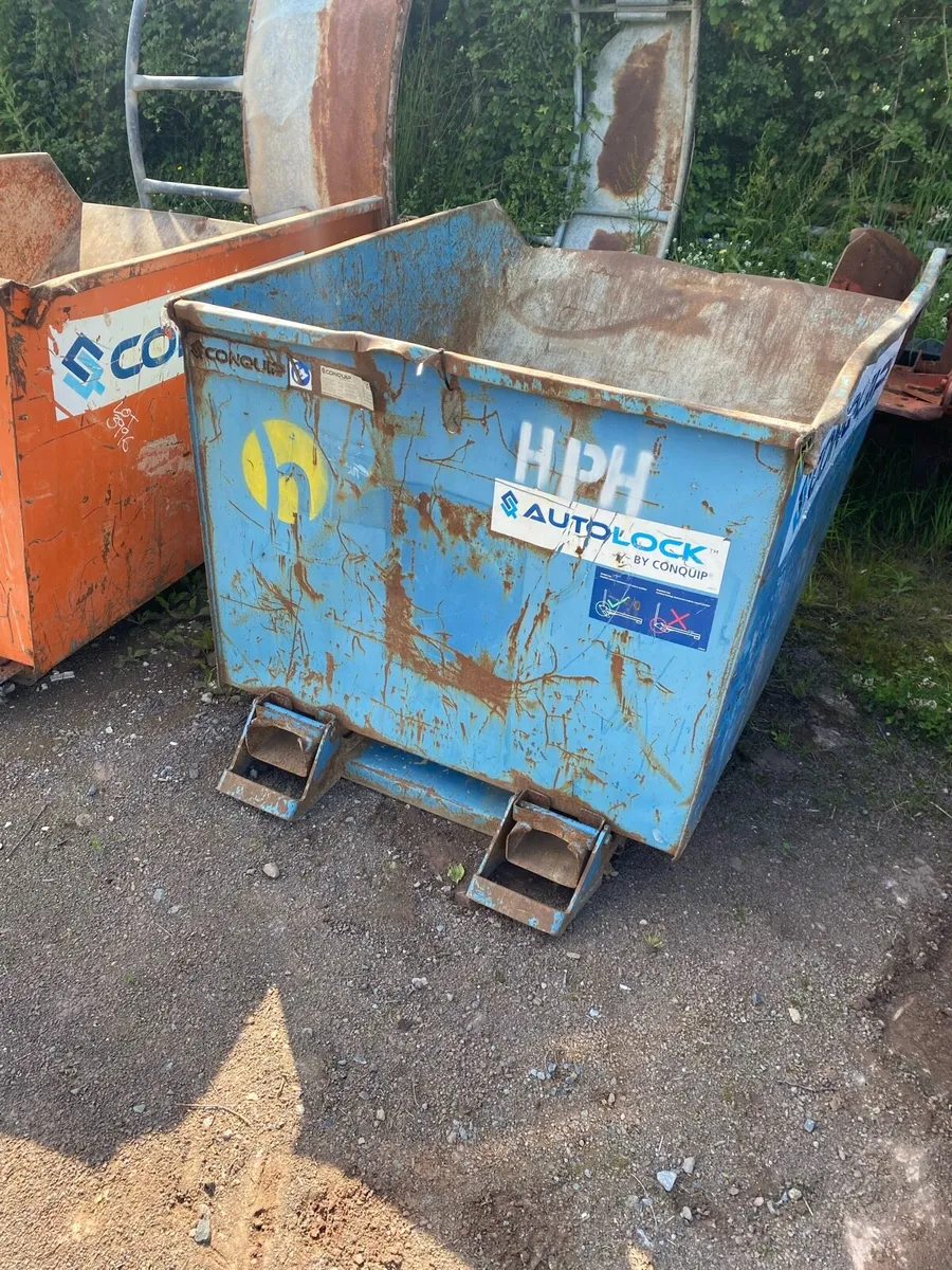 Tipping skips - Image 3