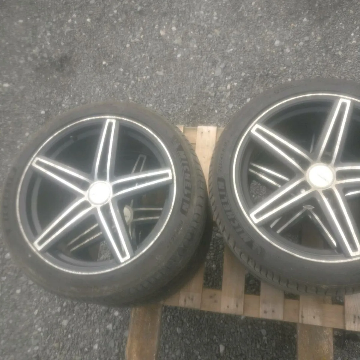 Alloy wheels - Image 1