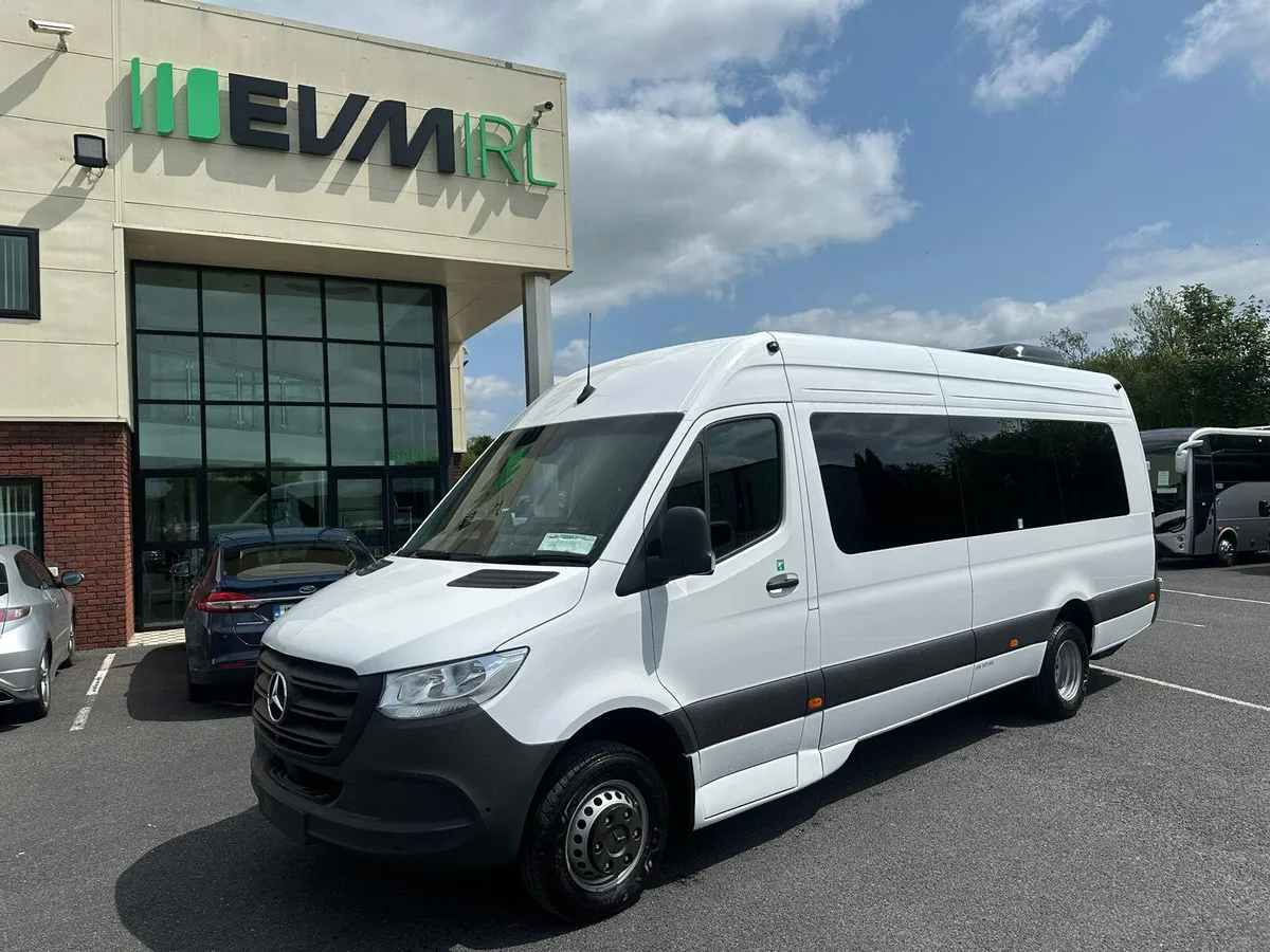 EVM ‘Sprinter Classic’ 19 Seater - Image 1