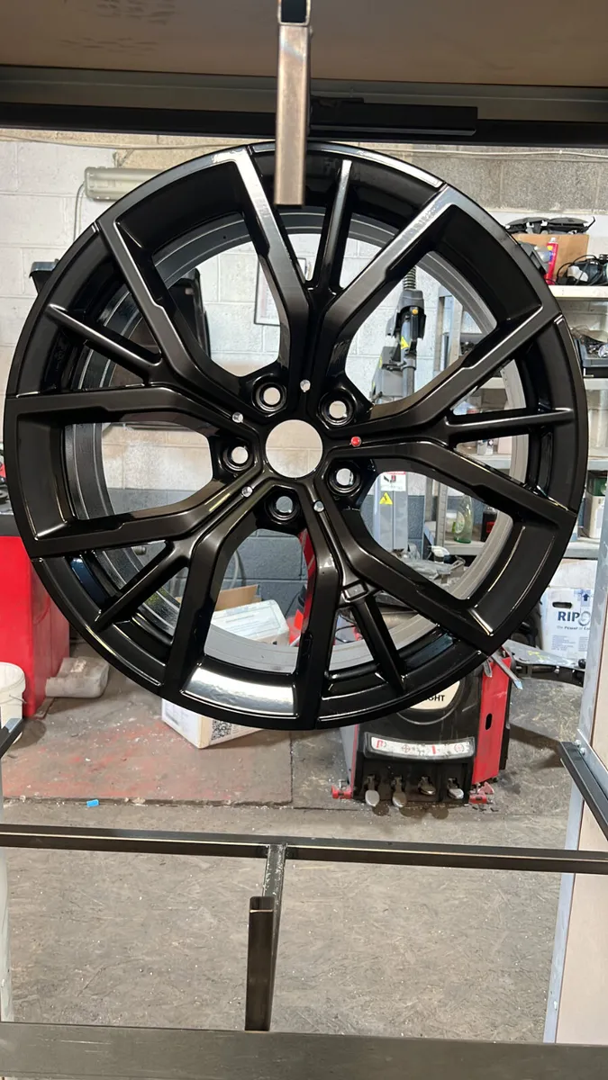 Diamond cut wheel repair/ alloy welding - Image 3