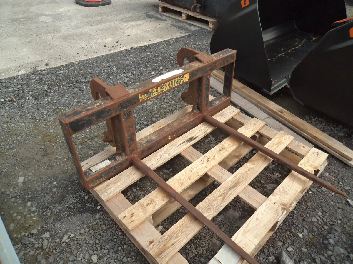 Fleming Front Loader Spike - Image 2