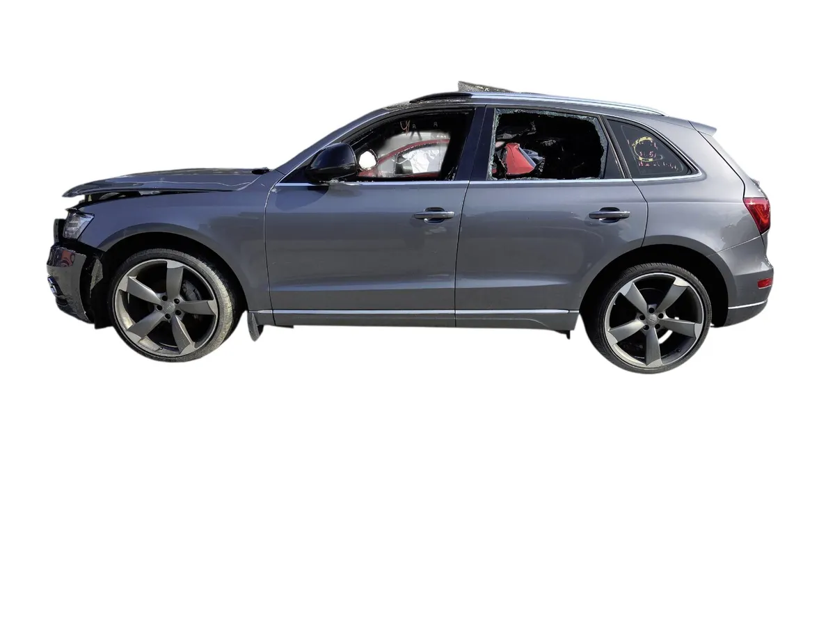 2015 AUDI Q5 Breaking/Dismantling - Image 2
