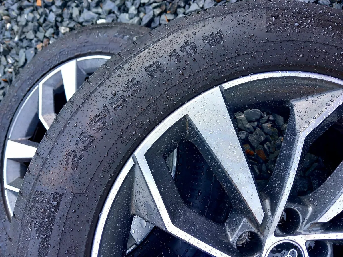 5x112 Audi Jeep 19inch • Genuine-Like New • - Image 4