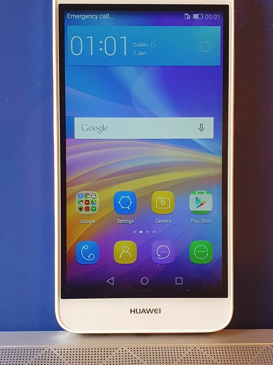 Huawei Mobile Smart Phone / 8GB / SCL-L01 - Image 1