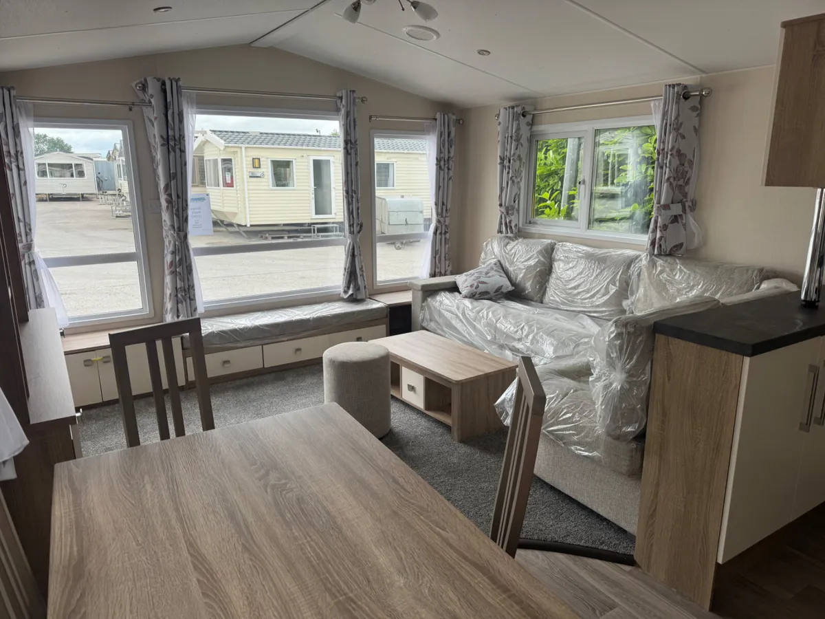 Europa Maple 38x12 3 bed - Image 2