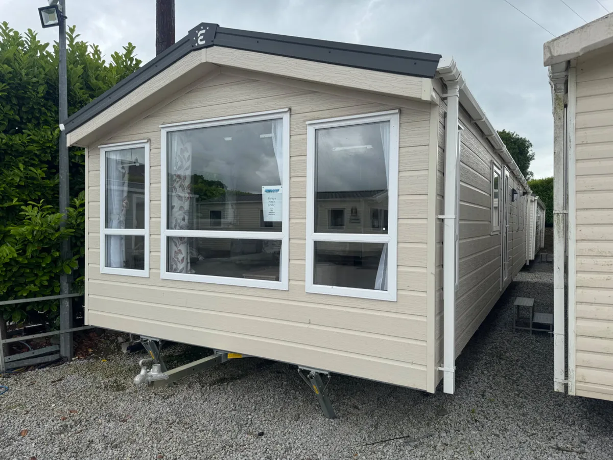 Europa Maple 38x12 3 bed - Image 1