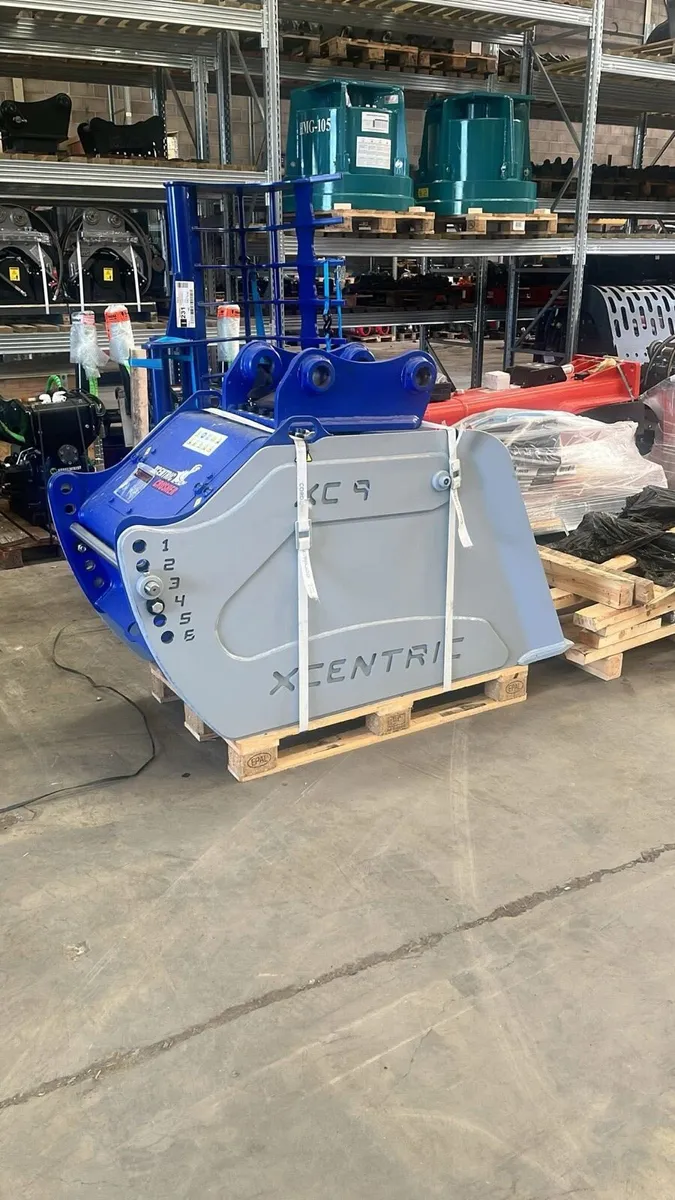 Xcentric XC9 Crushing Bucket - Image 1