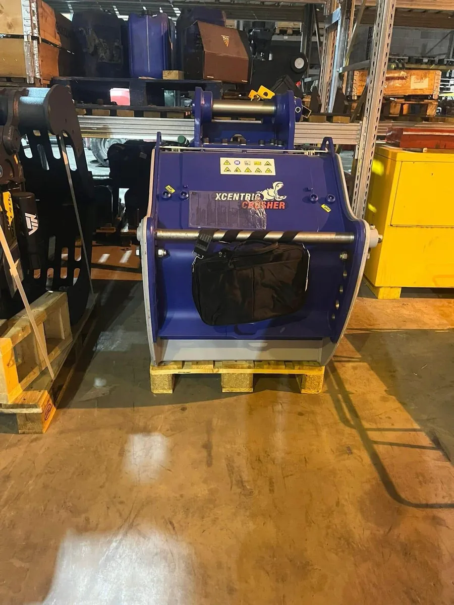 Xcentric XC9 Crushing Bucket - Image 2