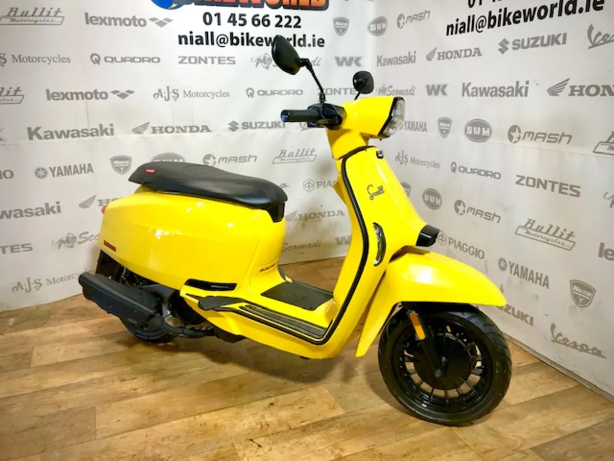 Lambretta V200 - Image 2