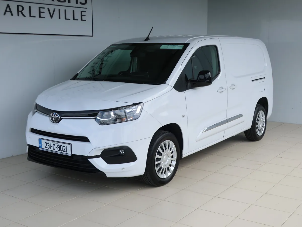 2023 Toyota Proace City 1.5d Gx Lwb 4dr - Image 1