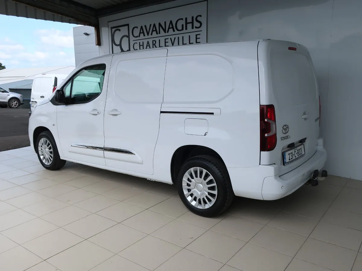 2023 Toyota Proace City 1.5d Gx Lwb 4dr - Image 3
