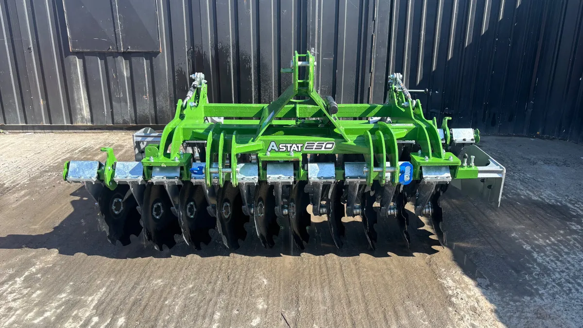 New Tolmet 2.5M Disc Harrow with Crumbler - Image 3