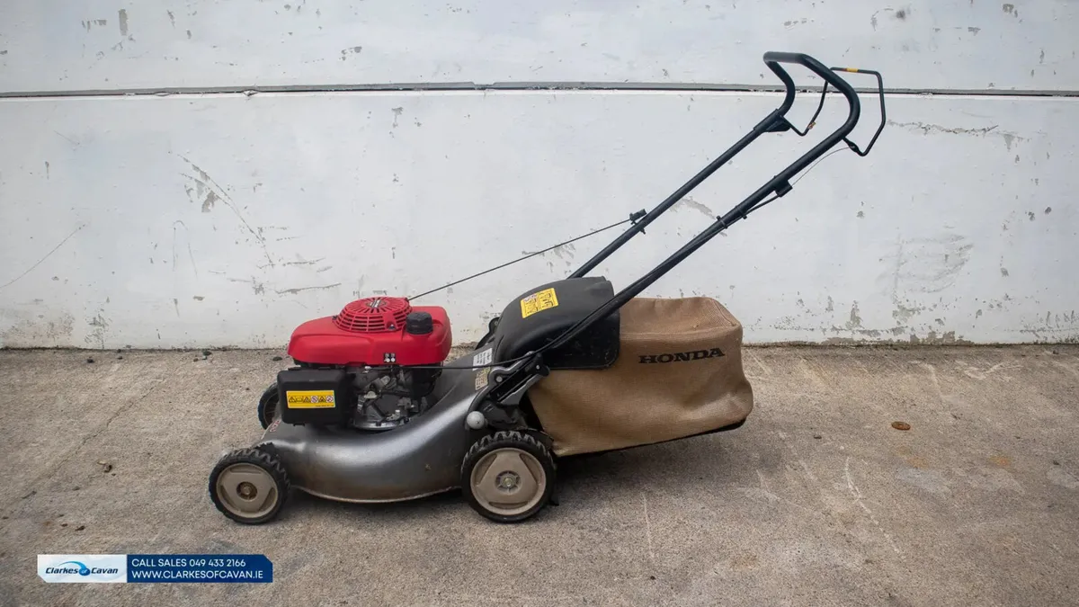 2014 Honda HRG466PKE Push Lawnmower - Image 2