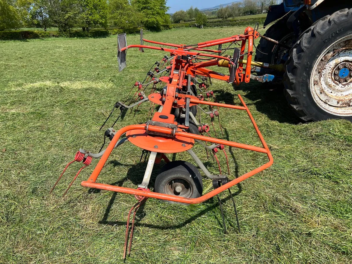 Fella 6 rotor tedder - Image 3