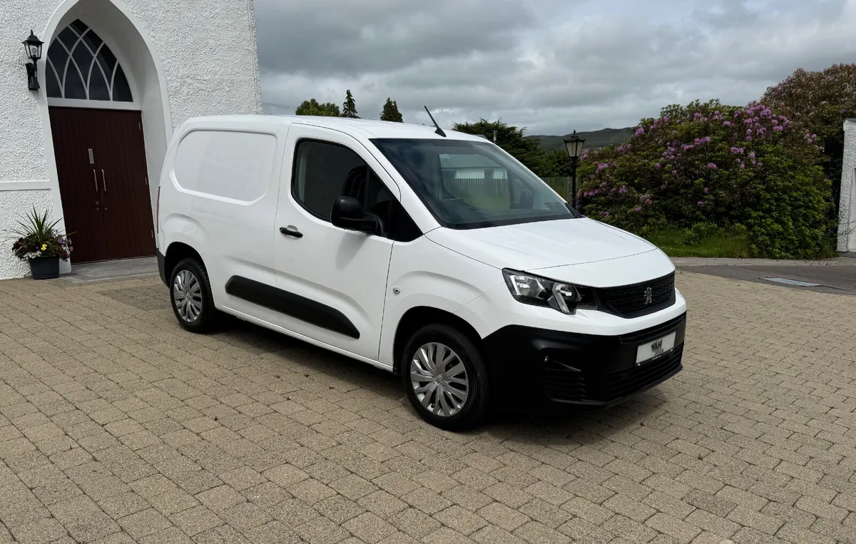 2021 Peugeot Partner Professional 1.5 BlueHDi 100 - Image 1