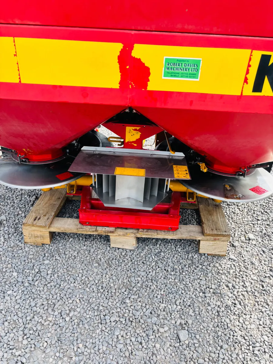 KRM Bogbelle Fertiliser Spreader - Image 4