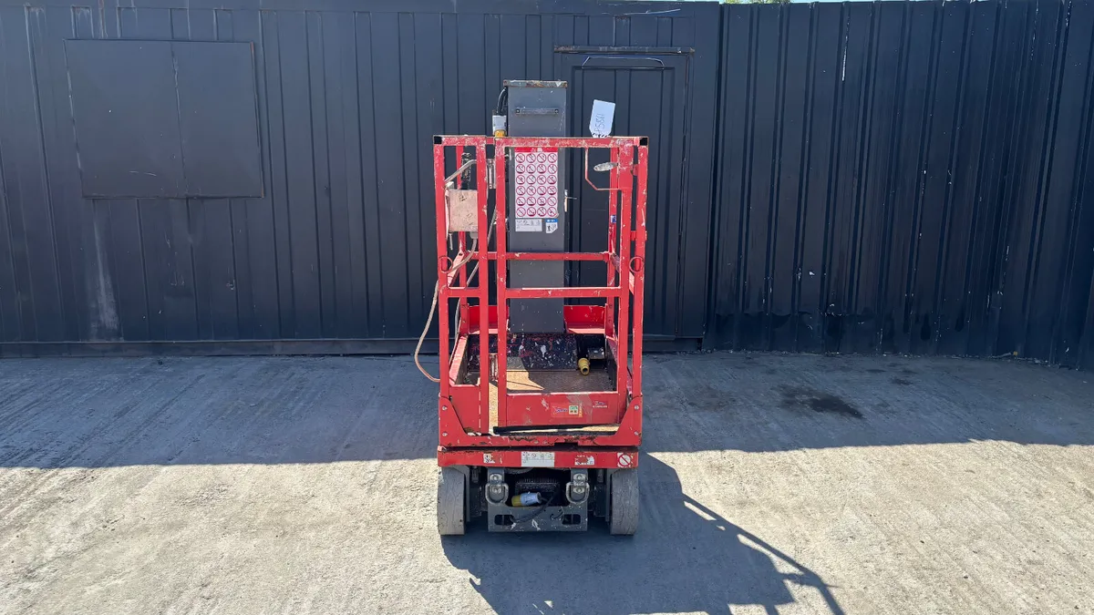 SkyJack SJ16 Electric Lift - Image 2