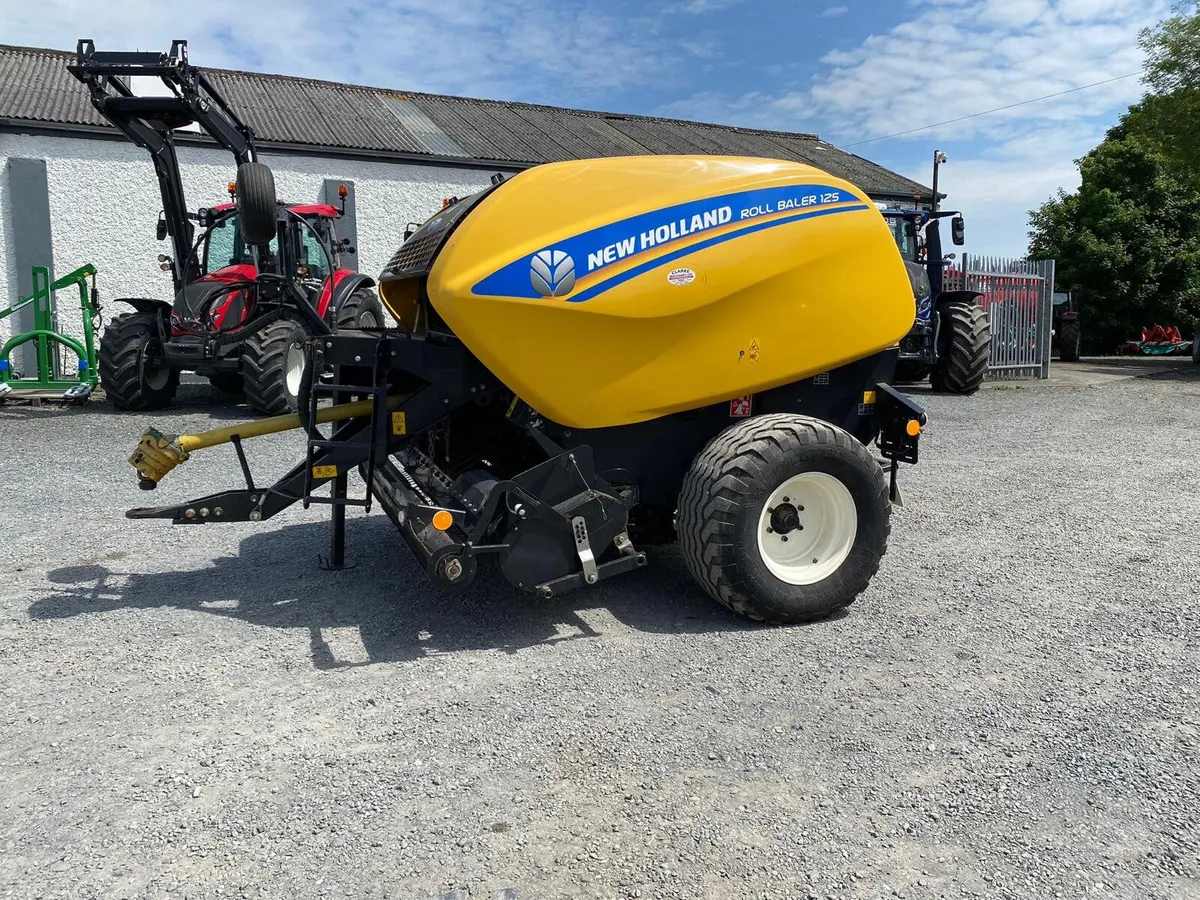 New Holland Roll Baler 125 In From Work !! - Image 2